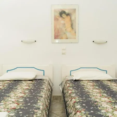 Anna's & Aparthotel 3*