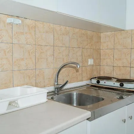 Ξενοδοχείο με διαμερίσματα Anna's & Ζάκυνθος Πόλη