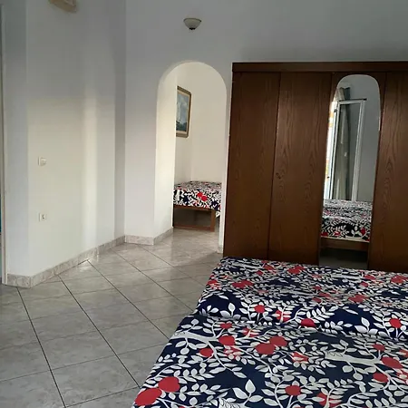 Apartmanhotel Anna's & 3*
